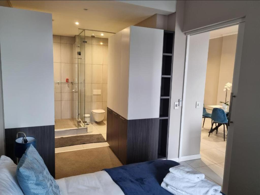 Menlyn Maine Apartments Претория Экстерьер фото