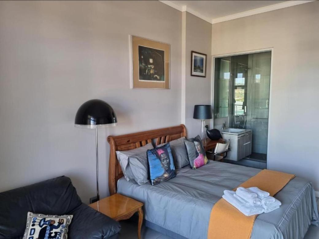 Menlyn Maine Apartments Претория Экстерьер фото
