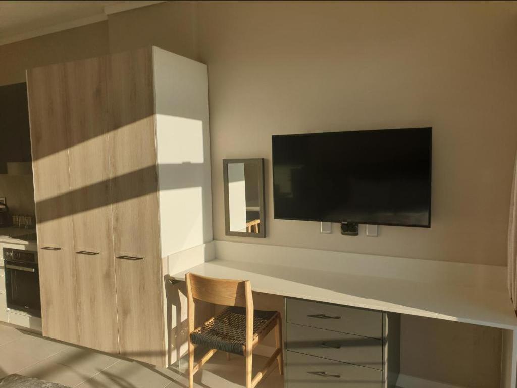 Menlyn Maine Apartments Претория Экстерьер фото