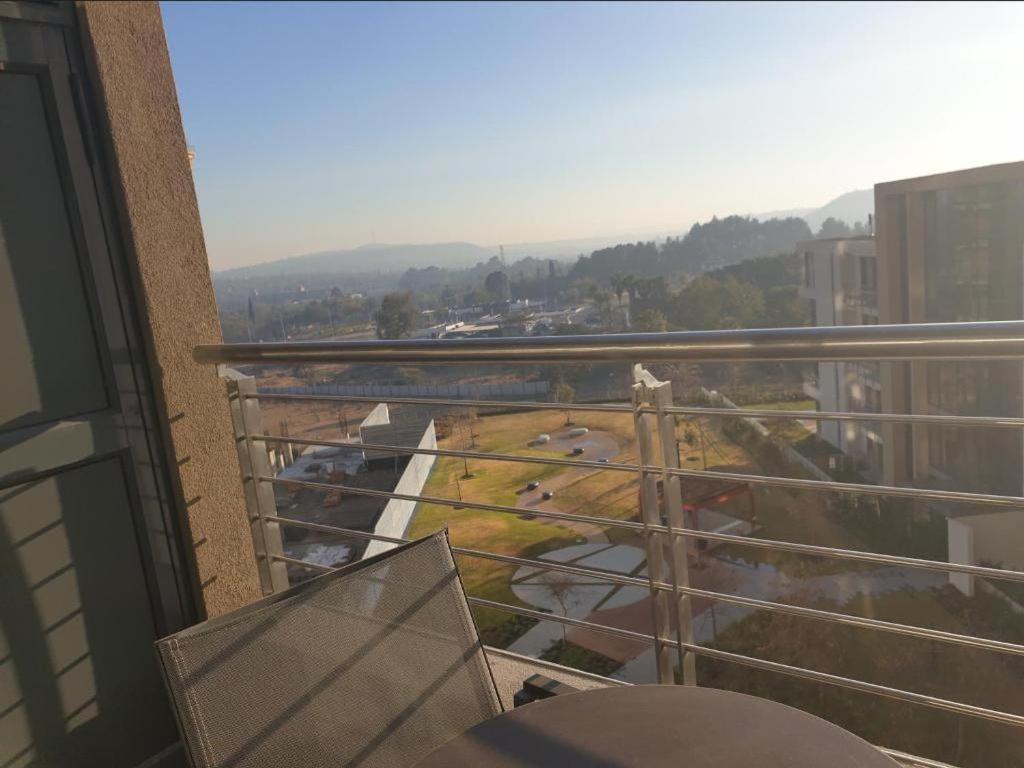 Menlyn Maine Apartments Претория Экстерьер фото