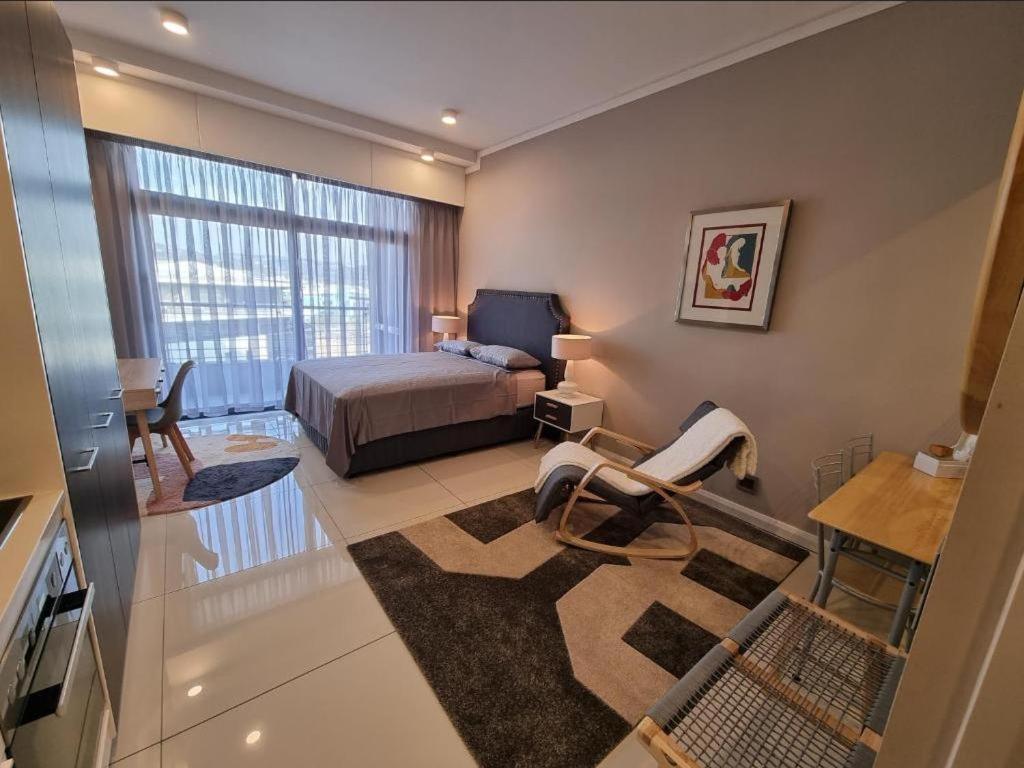 Menlyn Maine Apartments Претория Экстерьер фото